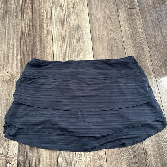 Athleta Dresses & Skirts - Athleta Blue Striped Mini Skort